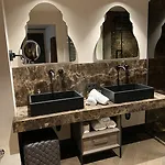 Boutiquehotel Weisses Roessl Szálloda