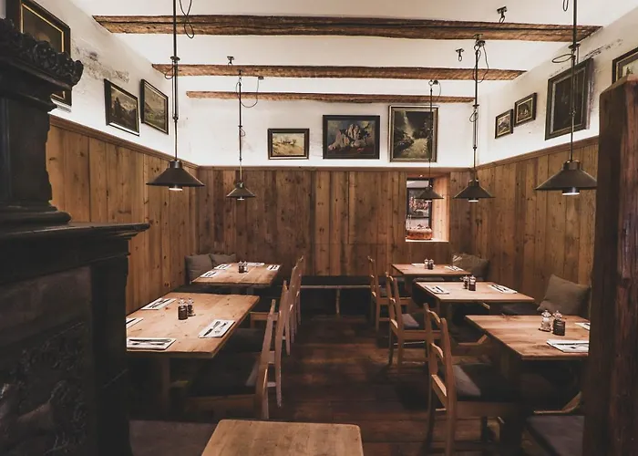 Boutiquehotel Weisses Roessl 2* Innsbruck