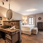 Boutiquehotel Weisses Roessl Innsbruck