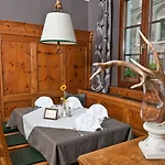 Boutiquehotel Weisses Roessl 2*