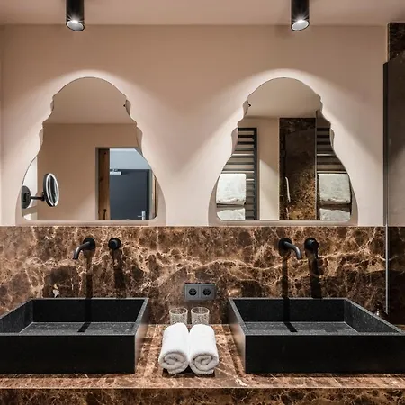 Boutiquehotel Weisses Roessl Отель 2*