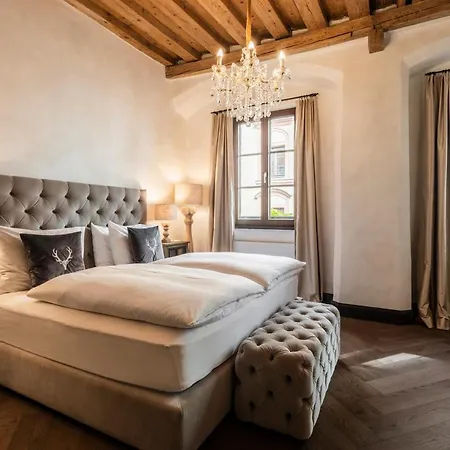 Boutiquehotel Weisses Roessl 2* Инсбрук