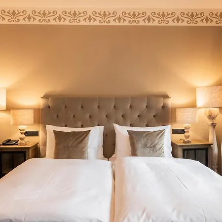 Boutiquehotel Weisses Rössl 2*