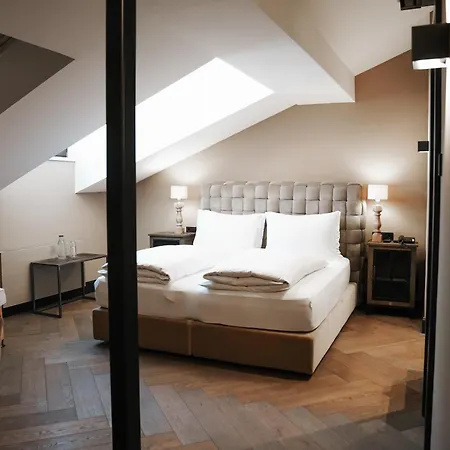 Boutiquehotel Weisses Roessl 2*