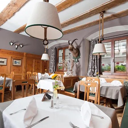 Boutiquehotel Weisses Roessl