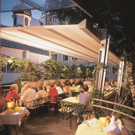 Boutiquehotel Weisses Roessl 2* Innsbruck