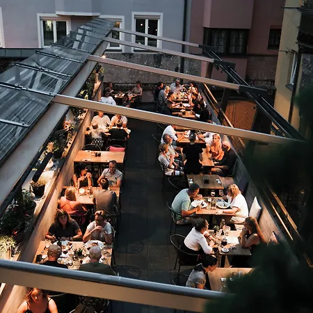 Hotel Boutiquehotel Weisses Roessl 2*