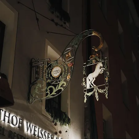 Boutiquehotel Weisses Roessl 2* Innsbruck