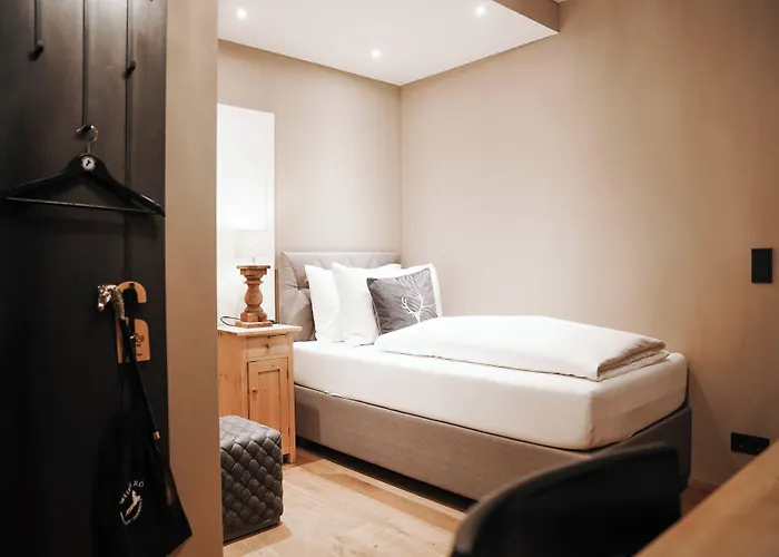 Hotel Boutiquehotel Weisses Roessl 2*