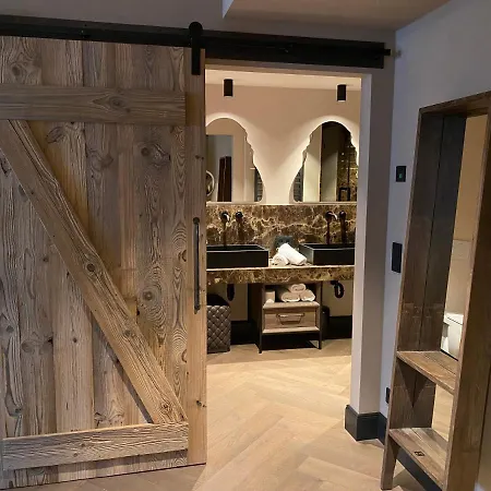 Boutiquehotel Weisses Roessl