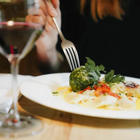 Boutiquehotel Weisses Roessl Hotel